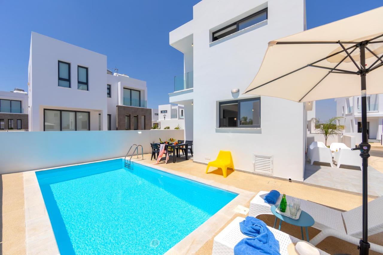 Alasia Villas Paralimni Exterior photo